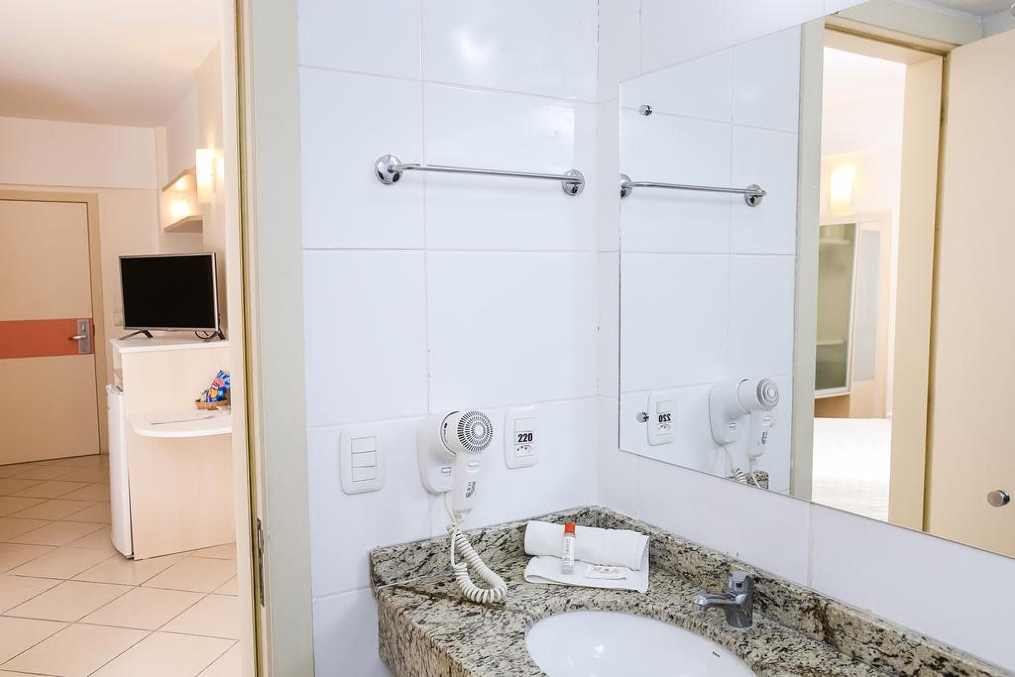 Hotel Metropolitan Canoas คาโนอาส ภายนอก รูปภาพ